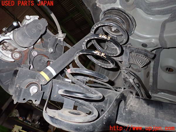 2UPJ-21535105]カローラ クロス ハイブリッド(ZVG11)左リアスプリング 中古_m0001.jpg