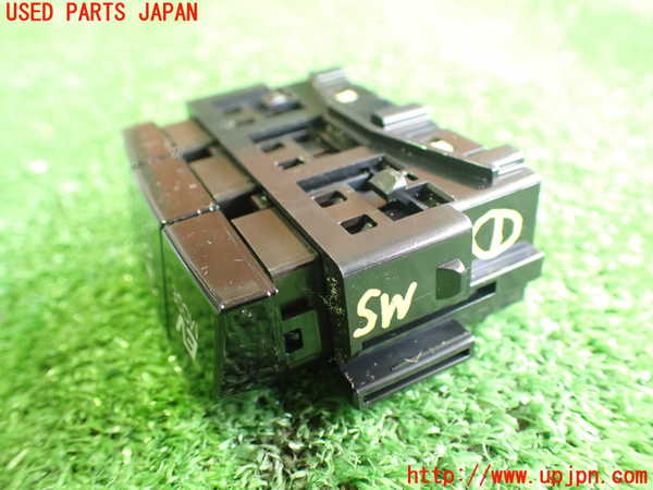 2UPJ-21536306]カローラ クロス ハイブリッド(ZVG11)スイッチ1 (EV VSC OFF ドライブモード) 中古_m0002.jpg