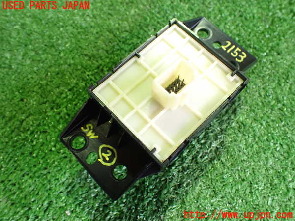 2UPJ-21536307]カローラ クロス ハイブリッド(ZVG11)スイッチ2 (パーキング) 中古_m0002.jpg