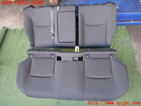 2UPJ-21537385]カローラ クロス ハイブリッド(ZVG11)リアシート 中古_m0001.jpg