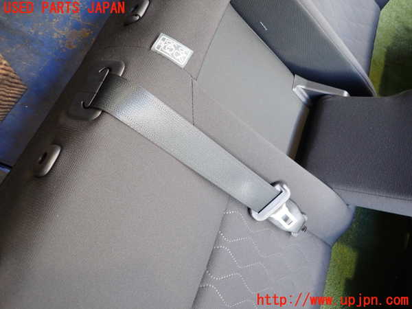 2UPJ-21537385]カローラ クロス ハイブリッド(ZVG11)リアシート 中古_m0003.jpg
