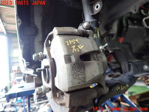 2UPJ-21544080]プリウスα(ZVW41W)右フロントキャリパー 中古_m0001.jpg