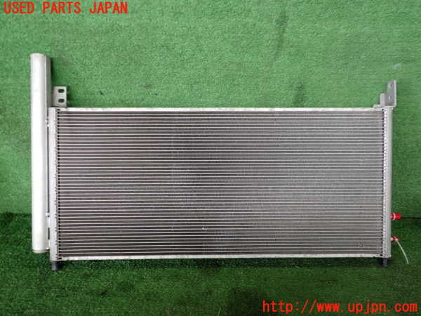 2UPJ-21546031]プリウスα(ZVW41W)エアコンコンデンサー1 中古_m0002.jpg