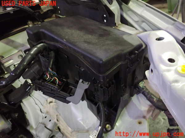 2UPJ-21546741]プリウスα(ZVW41W)ヒューズボックス1 中古_m0001.jpg