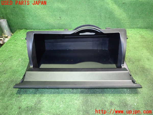 2UPJ-21547517]プリウスα(ZVW41W)グローブボックス2 中古_m0002.jpg