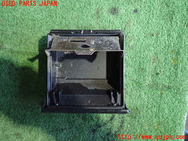 2UPJ-21567821]スープラ(GA70H)灰皿1 中古_m0002.jpg