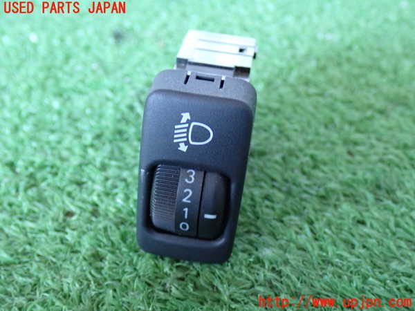 2UPJ-21576307]ハイラックスサーフ(TRN215W)スイッチ2 (レベライザー) 中古_m0001.jpg