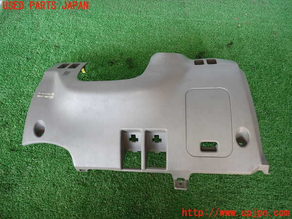 2UPJ-21577691]ハイラックスサーフ(TRN215W)内装トリム類1 中古_m0001.jpg