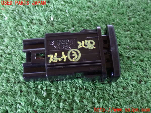 2UPJ-21586308]ハイラックスサーフ(TRN215W)スイッチ3 (AC100V) 中古_m0002.jpg