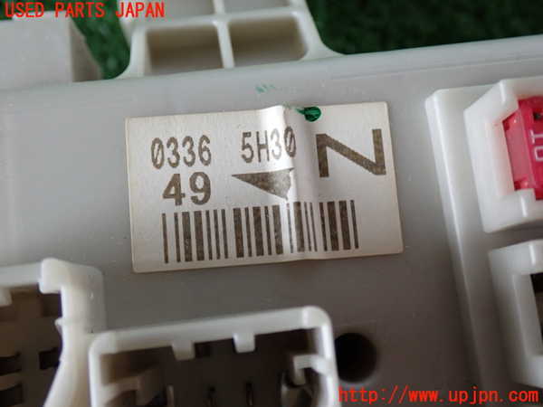 2UPJ-21586741]ハイラックスサーフ(TRN215W)ヒューズボックス1 中古_m0002.jpg