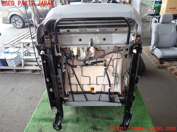 2UPJ-21587035]ハイラックスサーフ(TRN215W)運転席シート 中古_m0005.jpg