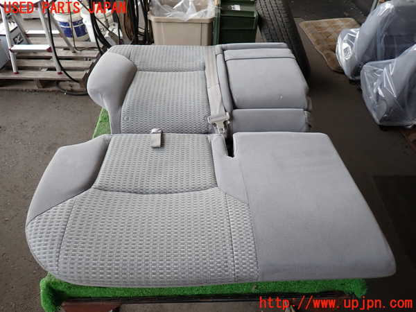 2UPJ-21587405]ハイラックスサーフ(TRN215W)右リアシート 中古_m0001.jpg