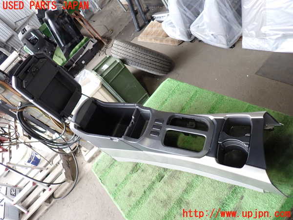 2UPJ-21587540]ハイラックスサーフ(TRN215W)センターコンソール 中古_m0003.jpg