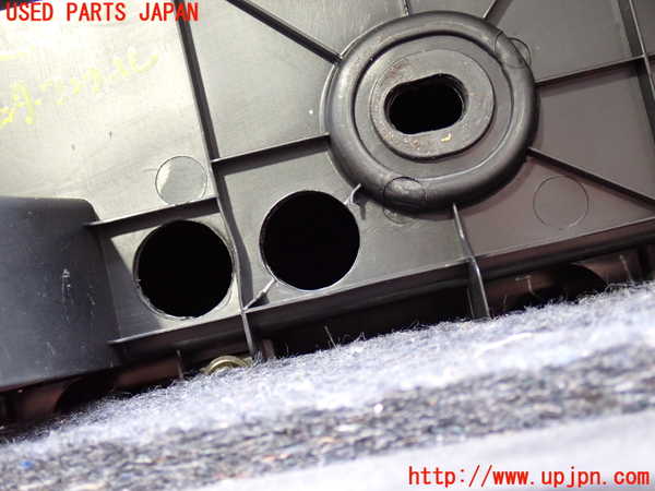 2UPJ-21587540]ハイラックスサーフ(TRN215W)センターコンソール 中古_m0004.jpg