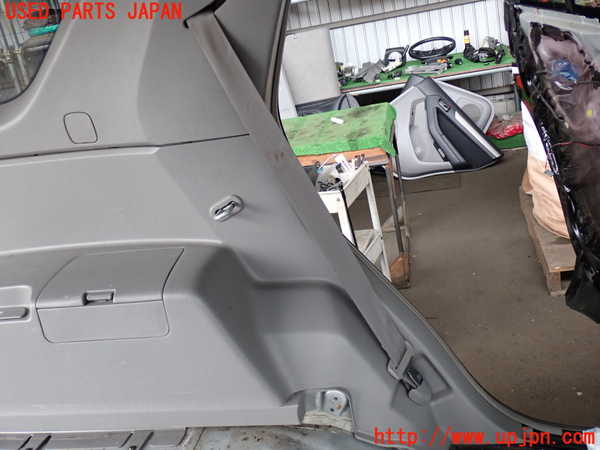 2UPJ-21587185]ハイラックスサーフ(TRN215W)左2列目シートベルト 中古_m0001.jpg