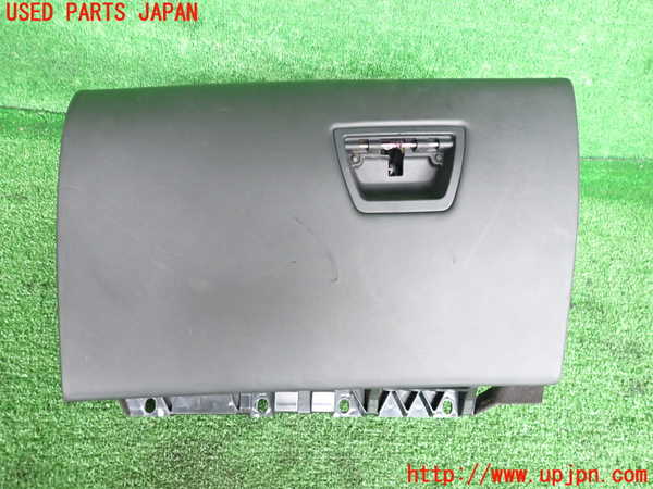 2UPJ-21607516]マセラティ・クアトロポルテ(MQP30A)グローブボックス1 中古_m0001.jpg