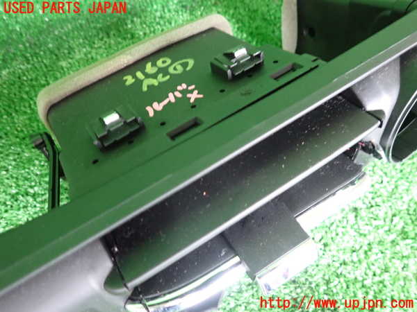 2UPJ-21607526]マセラティ・クアトロポルテ(MQP30A)エアコン吹き出し口1 (真中) 【ジャンク品】 中古_m0003.jpg