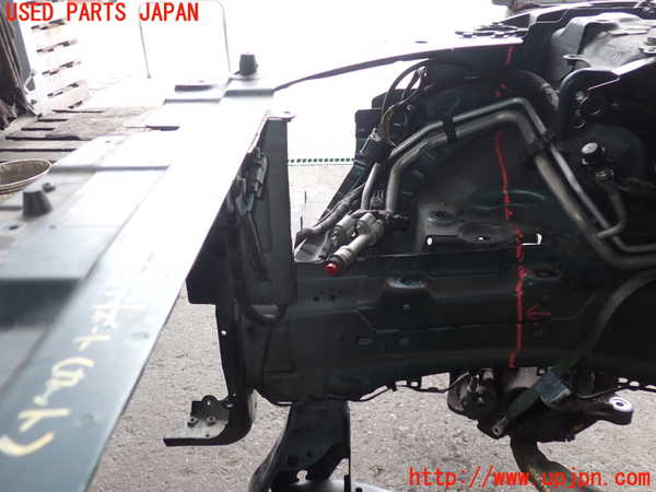 2UPJ-21611042]ランドローバー・レンジローバー イヴォーク(LV2A)コアサポート（カット） 中古_m0002.jpg