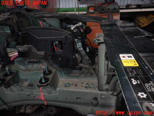 2UPJ-21611042]ランドローバー・レンジローバー イヴォーク(LV2A)コアサポート（カット） 中古_m0003.jpg