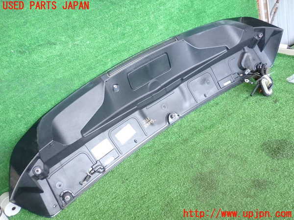 2UPJ-21611520]ランドローバー・レンジローバー イヴォーク(LV2A)リアスポイラー 中古_m0002.jpg