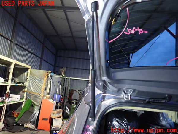 5UPJ-21621584]スイフトスポーツ(ZC33S)リアゲートダンパー 中古_m0002.jpg