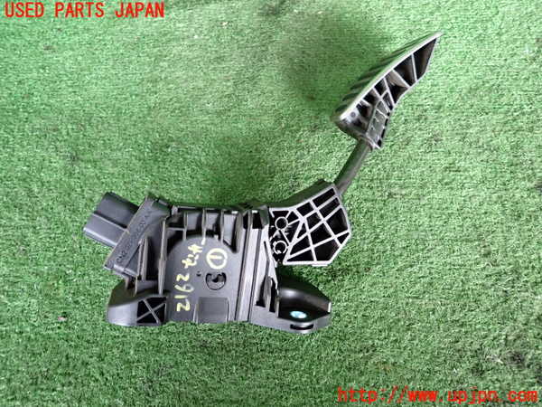 5UPJ-21626381]スイフトスポーツ(ZC33S)センサー1 中古_m0002.jpg