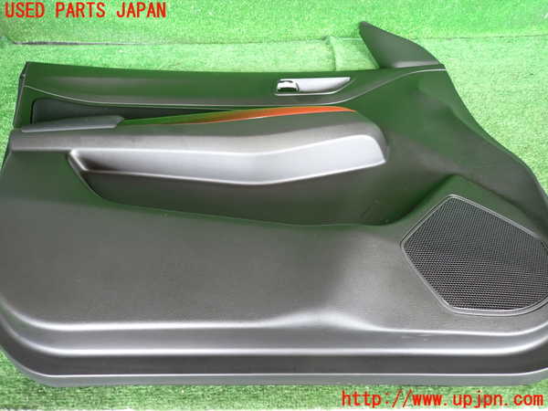 5UPJ-21621264]スイフトスポーツ(ZC33S)左前ドア内張り 中古_m0004.jpg