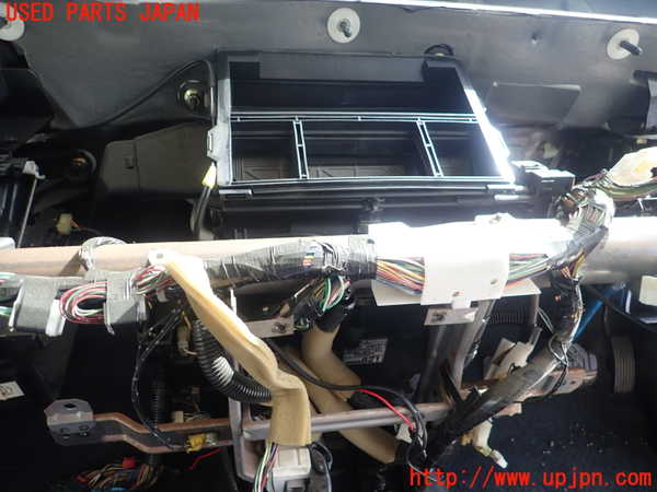 5UPJ-21636081]ランエボ7 GT-A(CT9A)エバポレーター1 中古_m0001.jpg