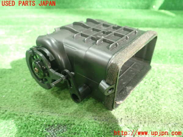 5UPJ-21637528]ランエボ7 GT-A(CT9A)エアコン吹き出し口3（左） 中古_m0003.jpg