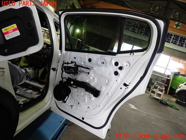 5UPJ-21641290]プジョー・408(P54HN05)右後ドア 43R-005013 中古_m0005.jpg