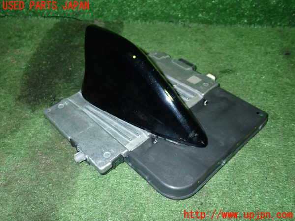 5UPJ-21646550]プジョー・408(P54HN05)アンテナ 中古_m0001.jpg