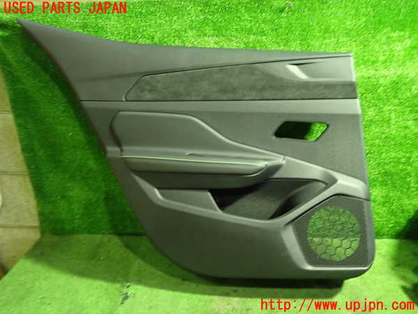 5UPJ-21641324]プジョー・408(P54HN05)左後ドア内張り 中古_m0001.jpg