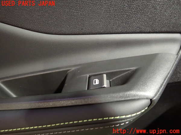 5UPJ-21641324]プジョー・408(P54HN05)左後ドア内張り 中古_m0002.jpg