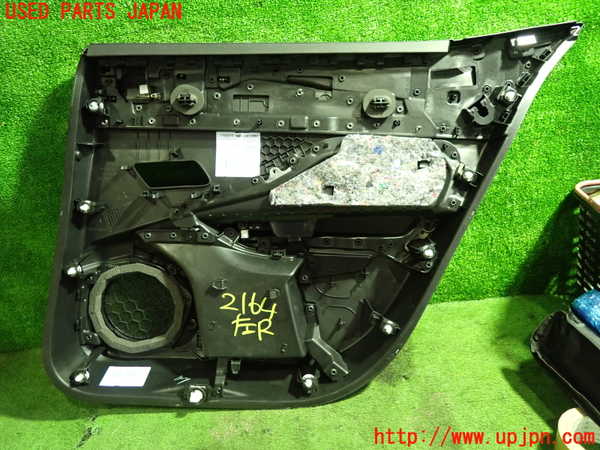5UPJ-21641324]プジョー・408(P54HN05)左後ドア内張り 中古_m0004.jpg