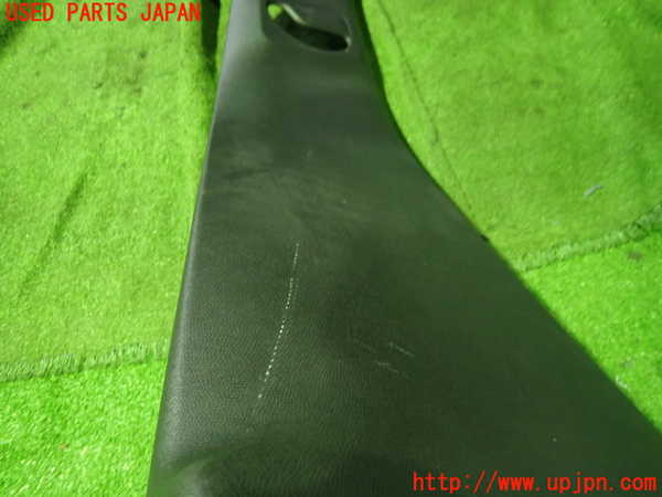 5UPJ-21647665]プジョー・408(P54HN05)右センターピラートリム 中古_m0002.jpg