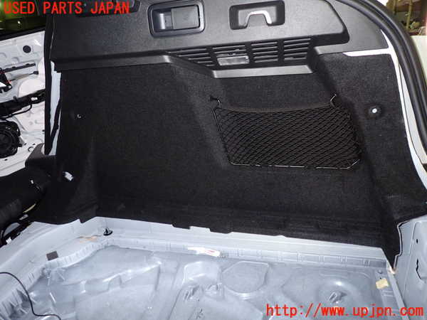 5UPJ-21647675]プジョー・408(P54HN05)右リアピラートリム 中古_m0004.jpg