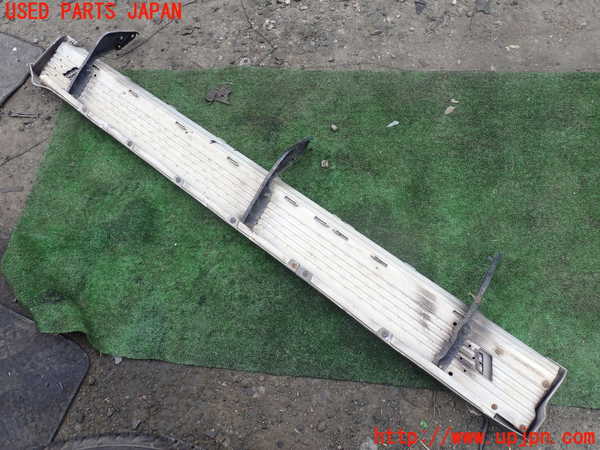 5UPJ-21661390]ハイラックスサーフ(KZN185W)右サイドステップ 中古_m0003.jpg