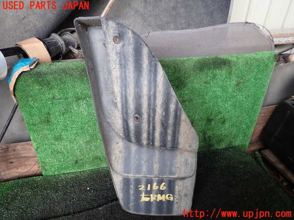 5UPJ-21661454]ハイラックスサーフ(KZN185W)右リアマッドガード(泥除け) 中古_m0001.jpg