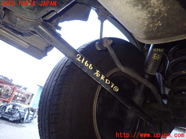 5UPJ-21665200]ハイラックスサーフ(KZN185W)右リアロアアーム1 中古_m0001.jpg