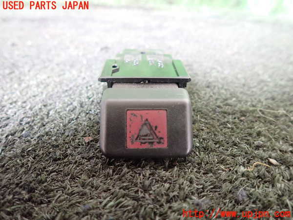 5UPJ-21666290]ハイラックスサーフ(KZN185W)ハザードスイッチ 中古_m0001.jpg