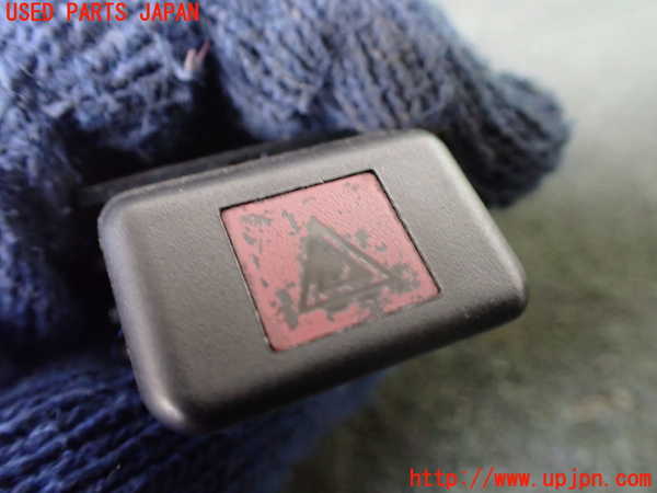 5UPJ-21666290]ハイラックスサーフ(KZN185W)ハザードスイッチ 中古_m0002.jpg