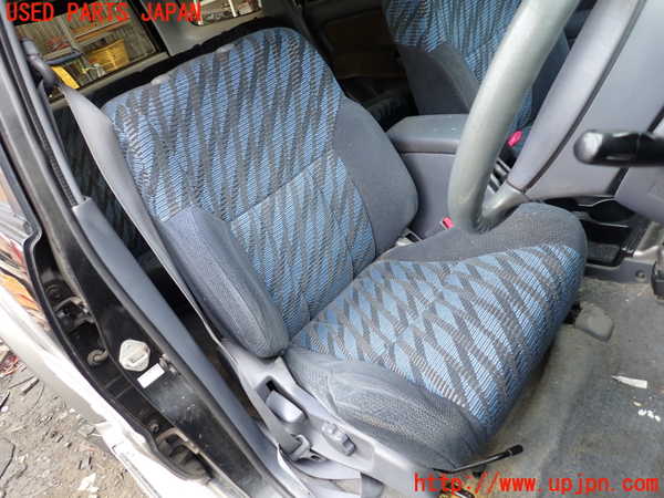 5UPJ-21667035]ハイラックスサーフ(KZN185W)運転席シート 中古_m0001.jpg