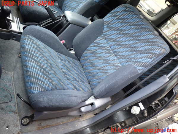 5UPJ-21667065]ハイラックスサーフ(KZN185W)助手席シート 中古_m0001.jpg