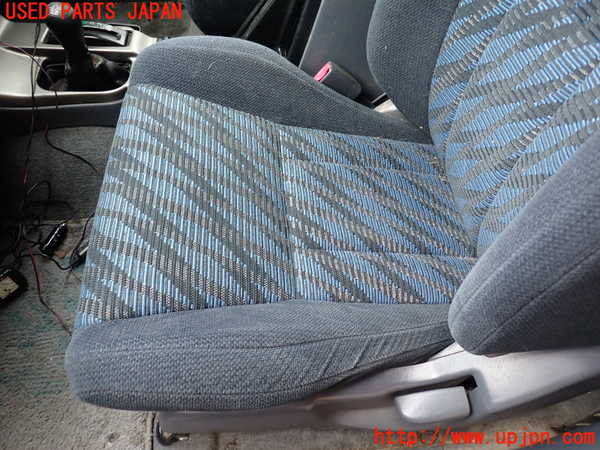 5UPJ-21667065]ハイラックスサーフ(KZN185W)助手席シート 中古_m0003.jpg