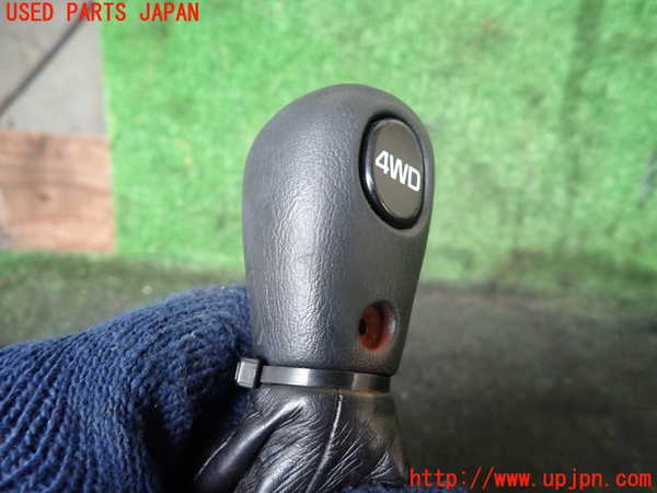5UPJ-21667570]ハイラックスサーフ(KZN185W)シフトノブ 中古_m0002.jpg
