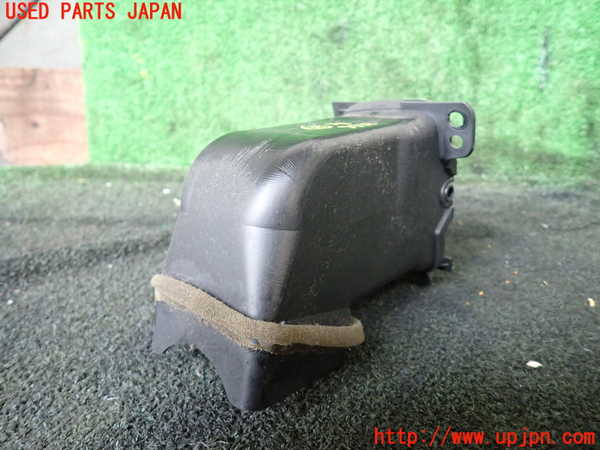 5UPJ-21667527]ハイラックスサーフ(KZN185W)エアコン吹き出し口2（右） 中古_m0002.jpg