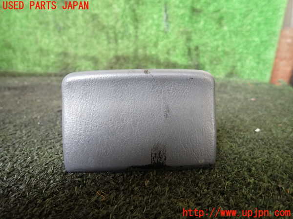 5UPJ-21667822]ハイラックスサーフ(KZN185W)灰皿2 中古_m0001.jpg