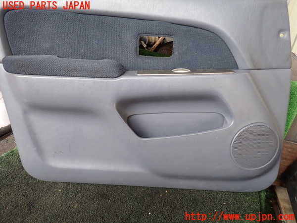 5UPJ-21661264]ハイラックスサーフ(KZN185W)左前ドア内張り 中古_m0003.jpg