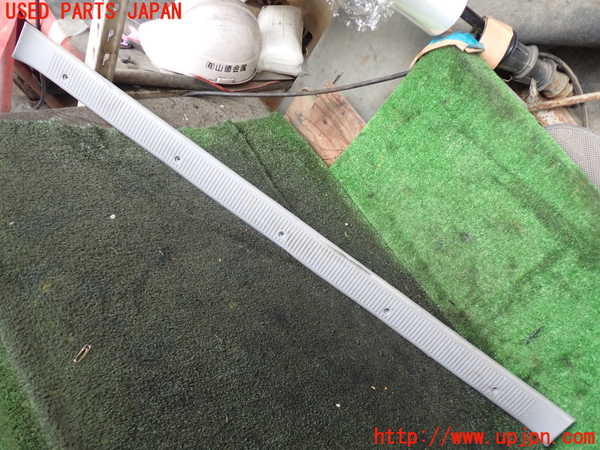 5UPJ-21667771]ハイラックスサーフ(KZN185W)ラゲッジトレイ1 中古_m0001.jpg
