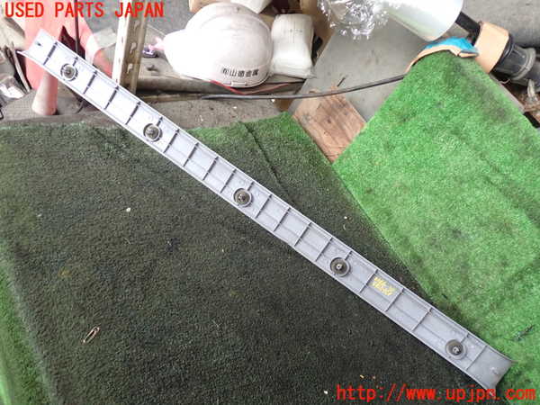 5UPJ-21667771]ハイラックスサーフ(KZN185W)ラゲッジトレイ1 中古_m0002.jpg